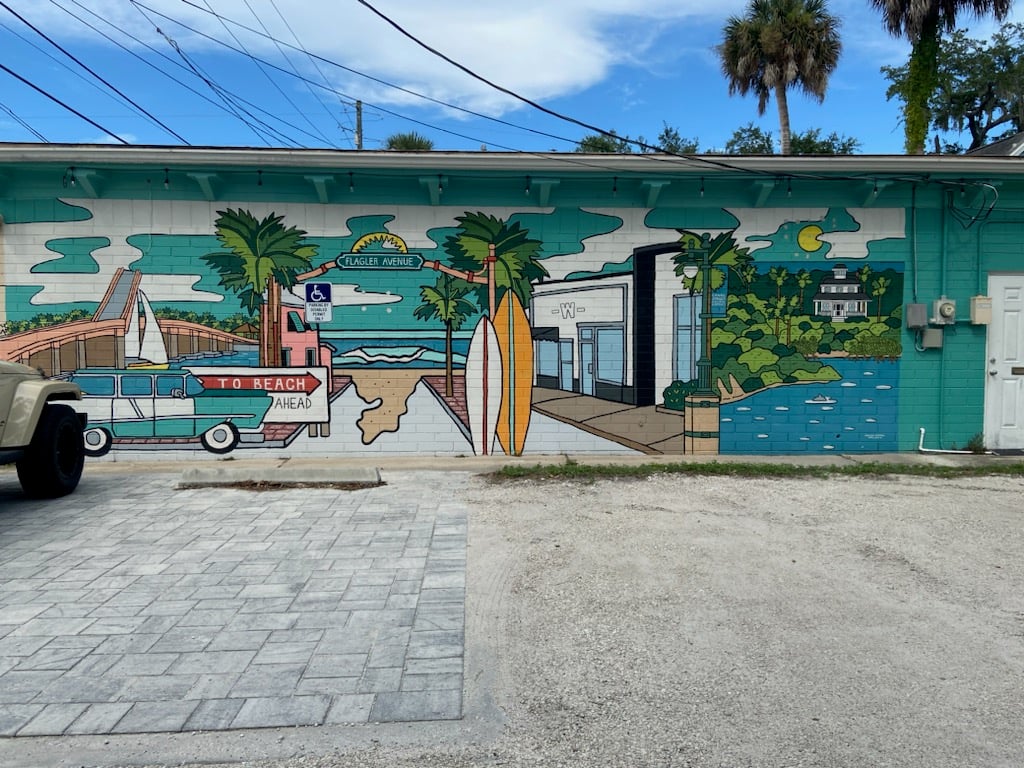Local (Flagler -This Way to the Beach- Julia